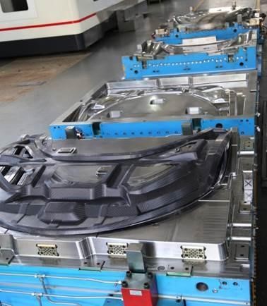 碳纖維模具：碳纖維成型與復(fù)合材料模具完整指南